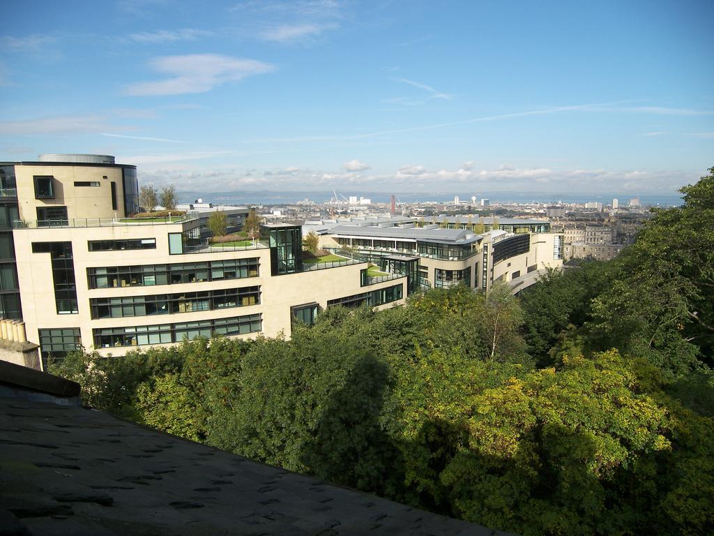 Central Calton Hill What A View Edinburgh Bilik gambar